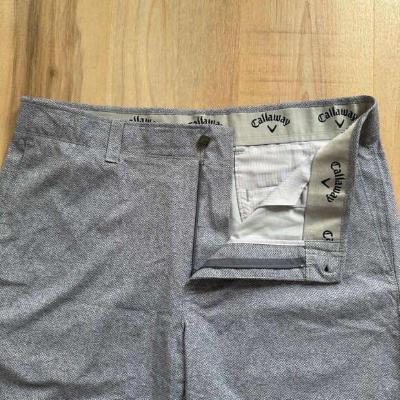 Callaway Golf Shorts Stretch Fit Gray Polka Dot Size 36 - Picture 3 of 13